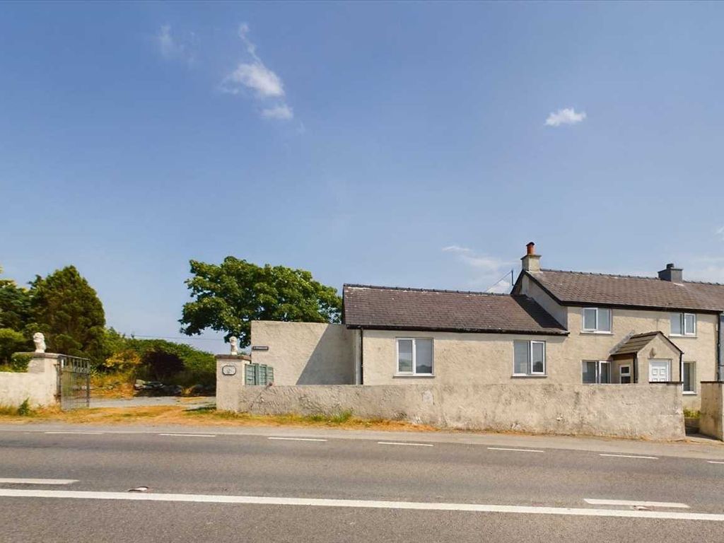 3 bed semi-detached house for sale in Llanfaethlu, Holyhead LL65, £219,500