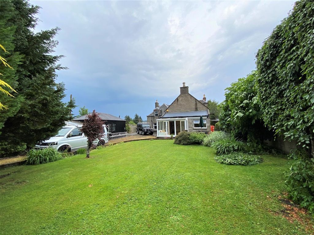 5 bed property for sale in Main Street, Tomintoul, Ballindalloch AB37, £300,000