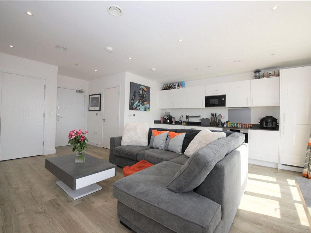 1 bed flat for sale in Marleigh Avenue, Cambridge CB5, £315,000