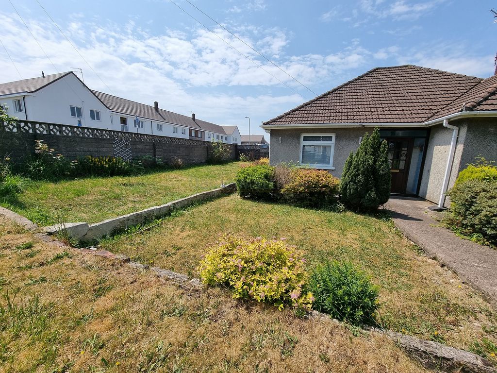 2 bed detached bungalow for sale in Pen Y Banc, Bridgend CF31, £189,950