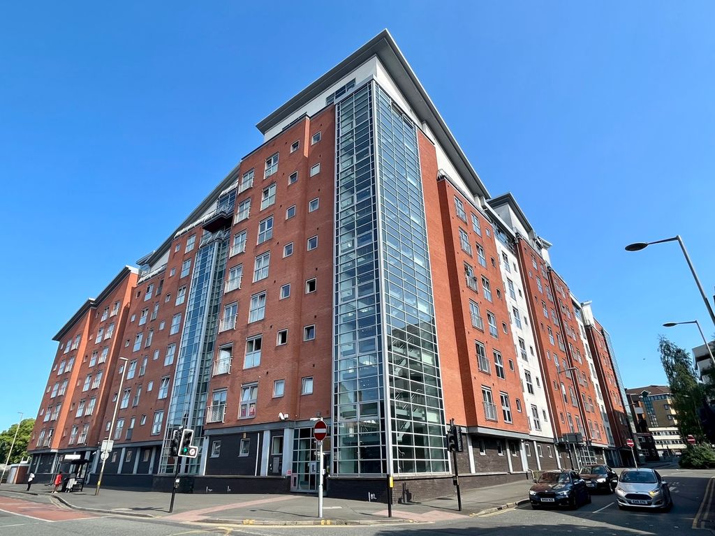 2 bed flat for sale in Burgess Street, Leicester, Leicestershire LE1, £110,000