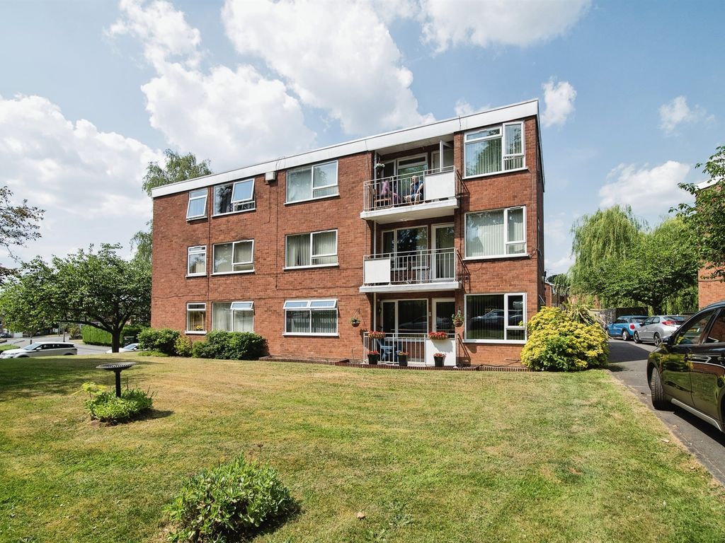 2 bed flat for sale in Woburn Crescent, Great Barr, Birmingham B43, £140,000