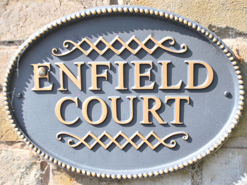 1 bed flat for sale in Enfield Court, Garside Street, Hyde - Over 60