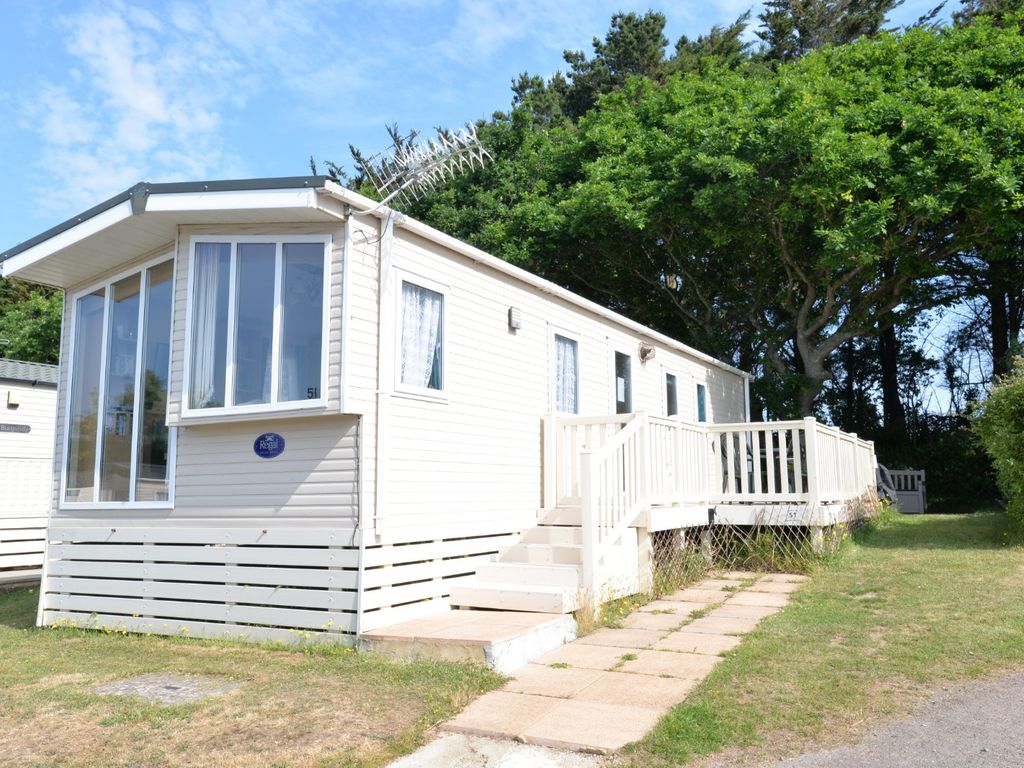 3 bed mobile/park home for sale in Seabreeze, Shorefield Country Park, Shorefield Road, Downton SO41, £38,950