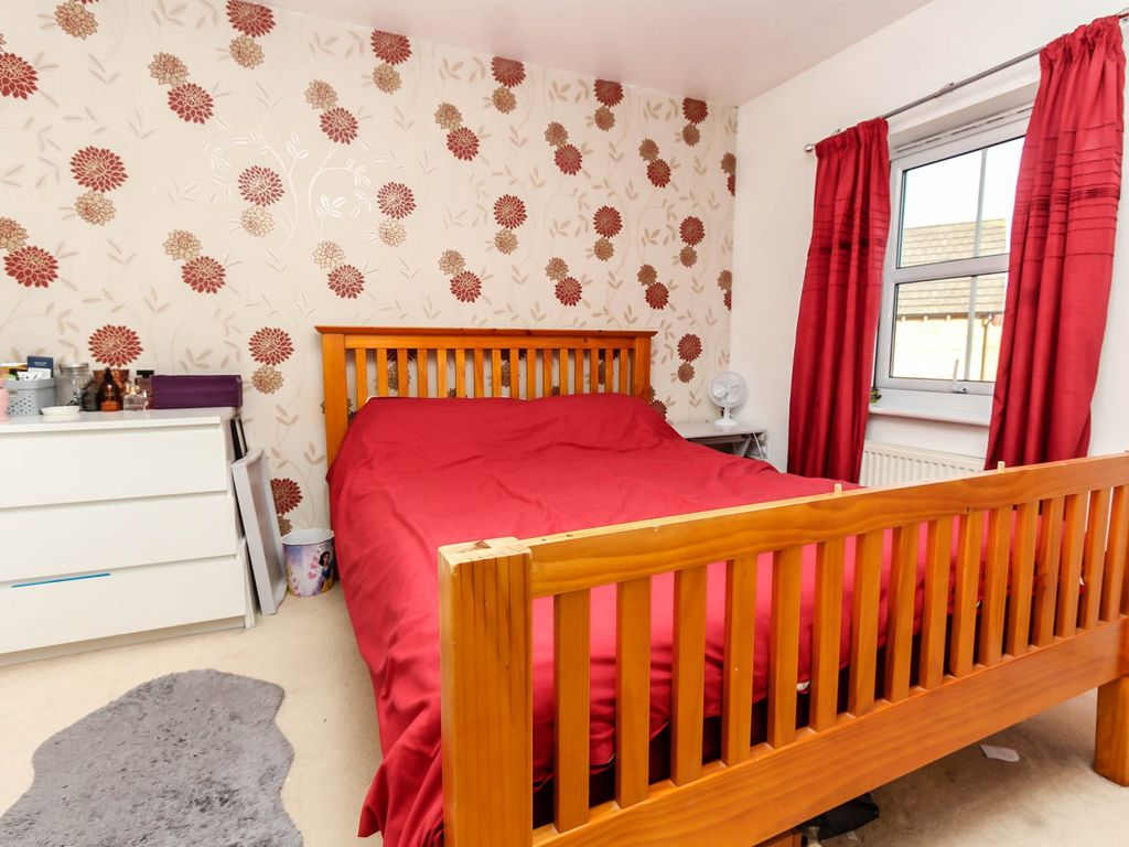 3 bed end terrace house for sale in John Lea Way, Wellingborough NN8, £230,000