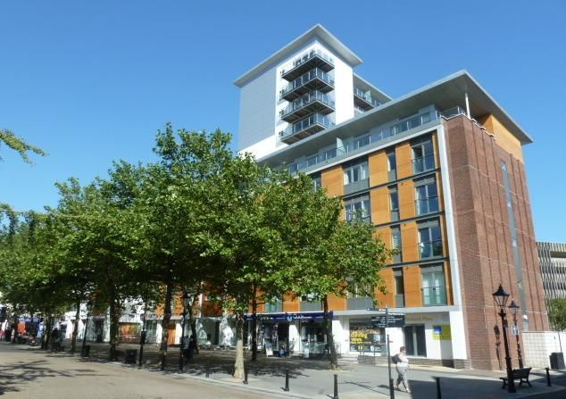 1 bed flat for sale in High Street, Poole BH15, £150,000