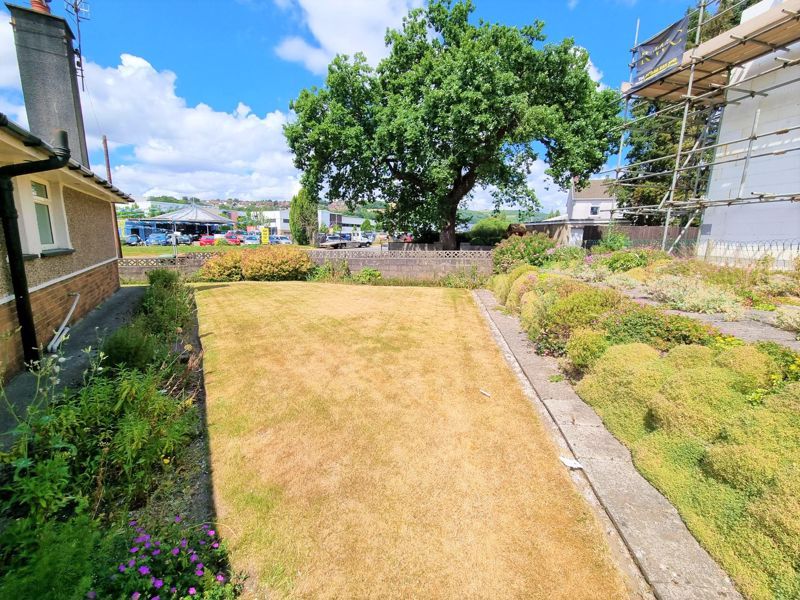 2 bed detached bungalow for sale in Pontygwindy Road, Caerphilly CF83, £295,000