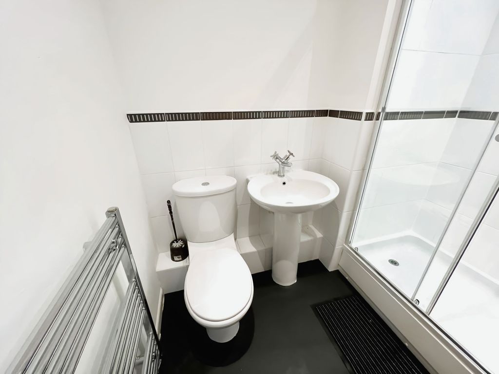 3 bed flat for sale in The Ladle, Middlesbrough TS4, £120,000