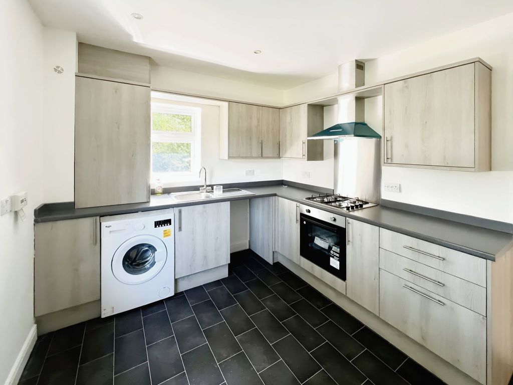 3 bed flat for sale in The Ladle, Middlesbrough TS4, £120,000