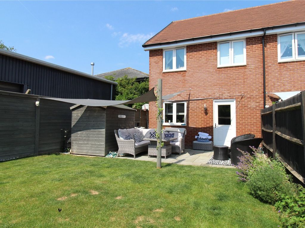 3 bed semi-detached house for sale in The Coach Road, Basingstoke, Hampshire RG23, £144,000