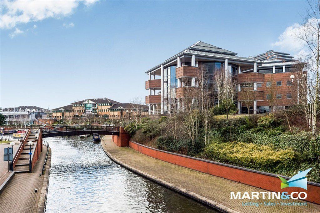 1 bed flat for sale in Landmark, Waterfront West, Brierley Hill DY5, £80,000