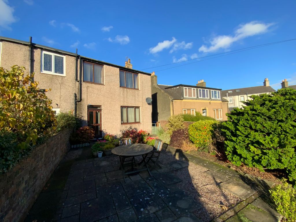 3 bed end terrace house for sale in Kirkbank Road, Burntisland KY3, £174,995