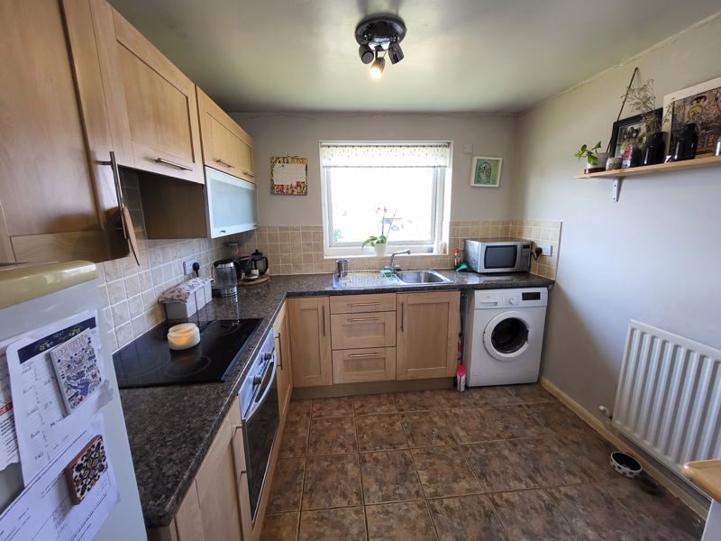 1 bed flat for sale in Red House Farm Estate, Bedlington NE22, £50,000