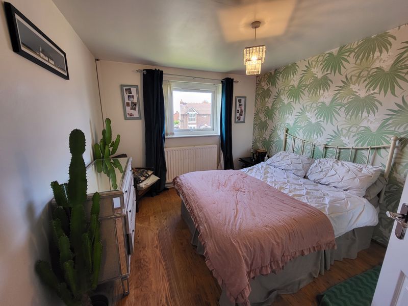1 bed flat for sale in Red House Farm Estate, Bedlington NE22, £50,000