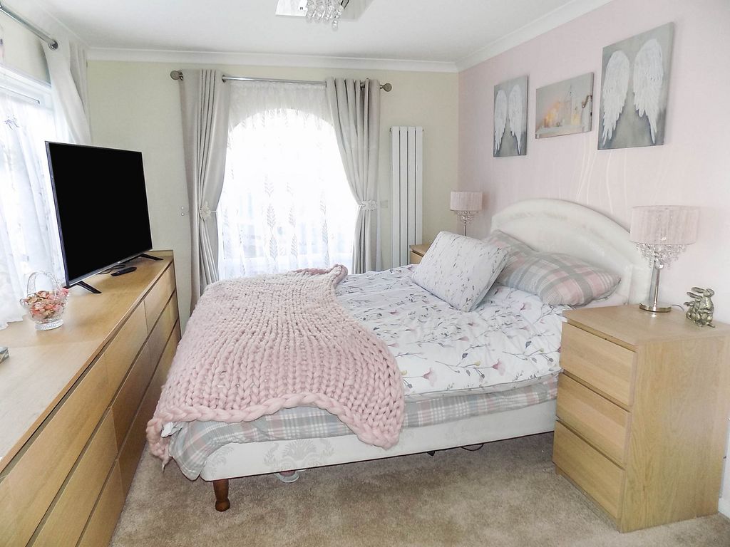 3 bed detached bungalow for sale in 37 Heronston Lane, Ewenny, Bridgend County. CF31, £189,950