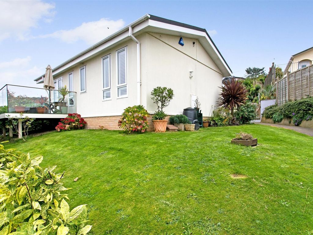 2 bed detached house for sale in Walton Bay, Clevedon BS21, £220,000