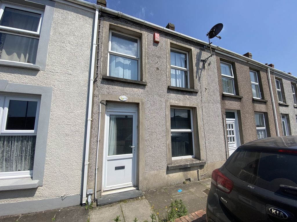 3 bed terraced house for sale in Marble Hall Road, Milford Haven, Pembrokeshire SA73, £119,999