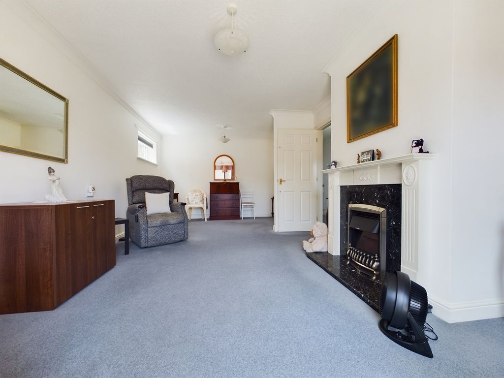 2 bed detached bungalow for sale in Greenwich Close, Downham Market PE38, £290,000