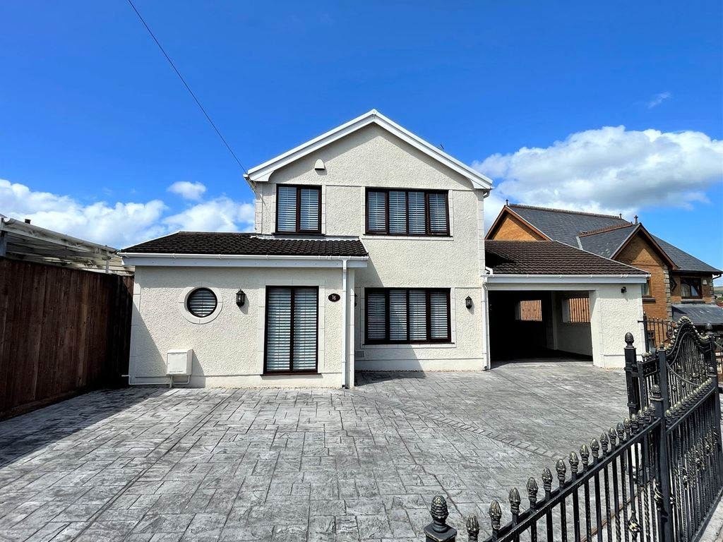 3 bed detached house for sale in Cefn Hengoed Road, Winch Wen, Swansea SA1, £265,000