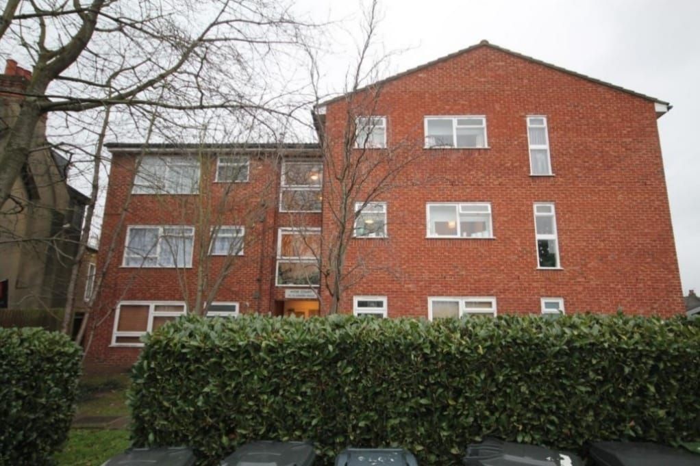 1 bed flat for sale in Elsinore Road, London SE23, £265,000
