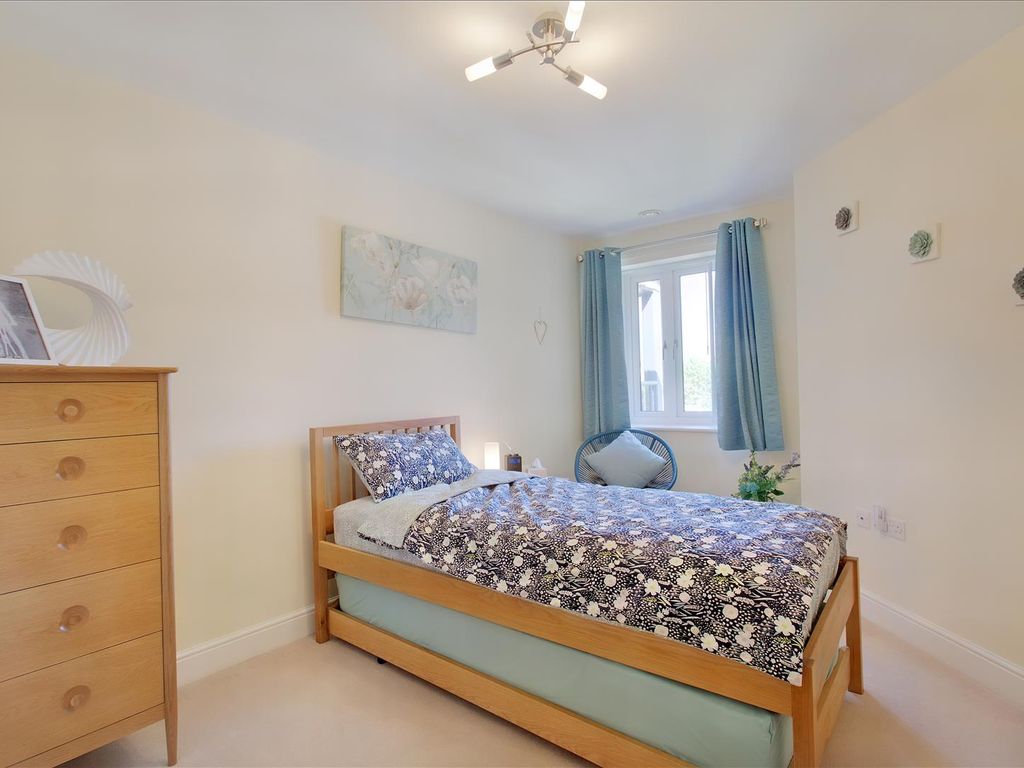 1 bed flat for sale in Stukeley Court, Barnack Road, Stamford PE9, £245,000