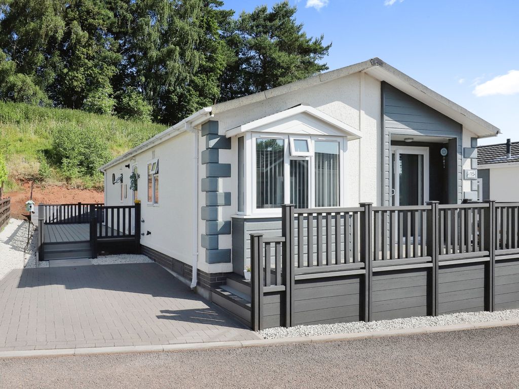Mobile/park home for sale in The Meadows, Wolverhampton WV5, £180,000