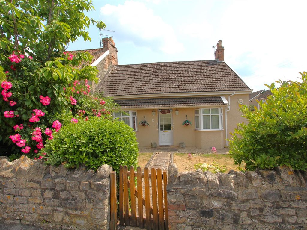 2 bed semi-detached bungalow for sale in Albert Road, Keynsham, Bristol BS31, £335,000