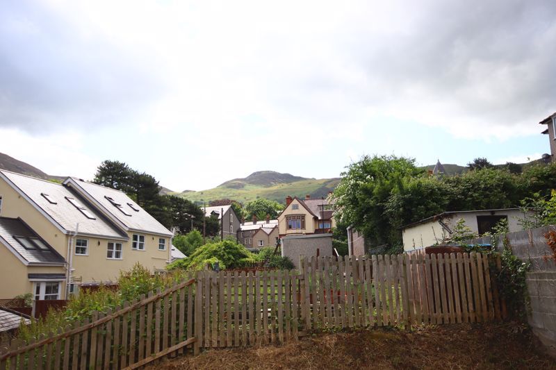 3 bed detached house for sale in Paradise Road, Penmaenmawr LL34, £325,000