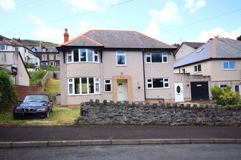 3 bed detached house for sale in Paradise Road, Penmaenmawr LL34, £325,000