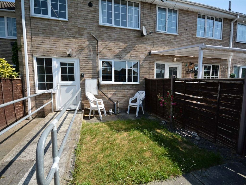 3 bed terraced house for sale in Stone Brig Lane, Rothwell, Leeds, West Yorkshire LS26, £209,995