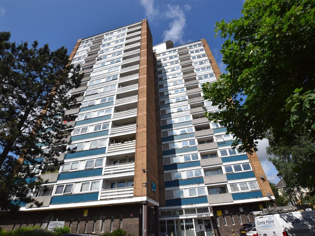 1 bed flat for sale in Abbey View, Garsmouth Way, Watford WD25, £153,000