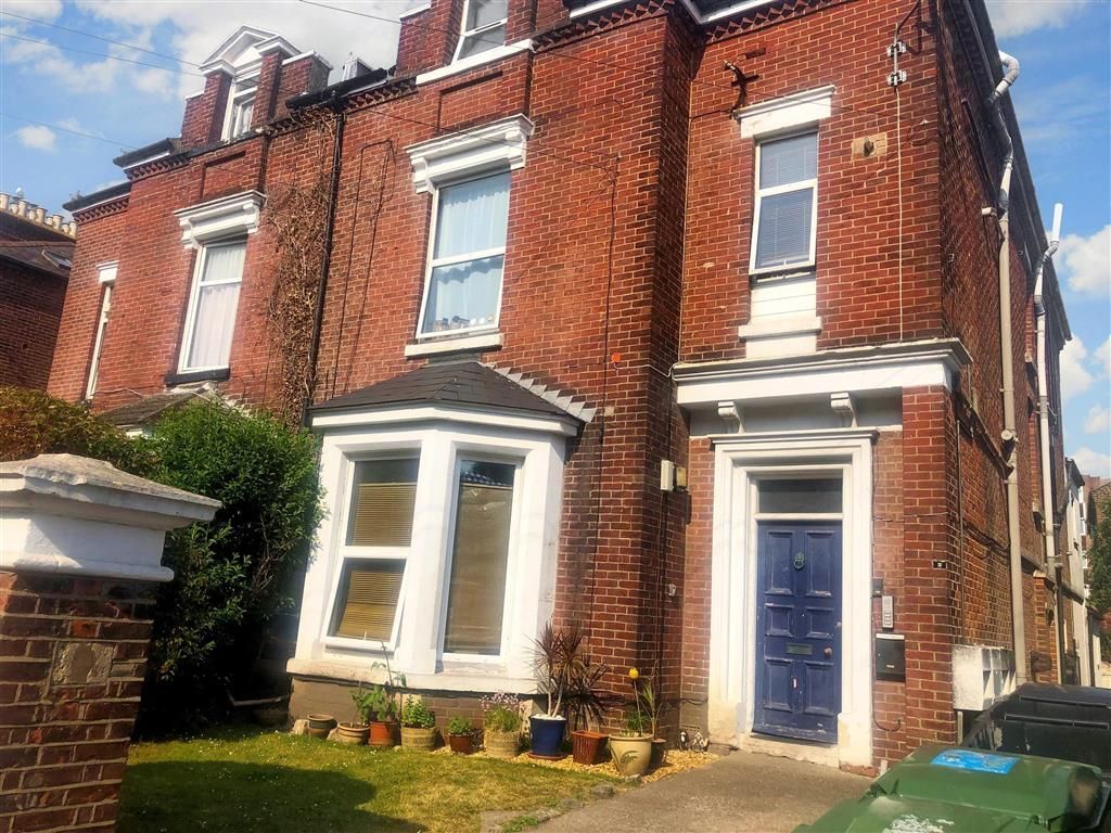 1 bed flat for sale in St. Andrew's Road, Southsea, Hampshire PO5, £125,000