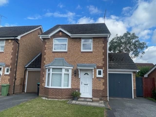 3 bed link-detached house for sale in Bird Close, Mansfield NG18, £240,000