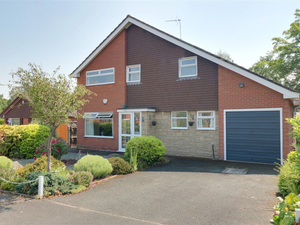 3 bed detached house for sale in Cavendish Crescent, Alsager, Stoke-On-Trent ST7, £335,000