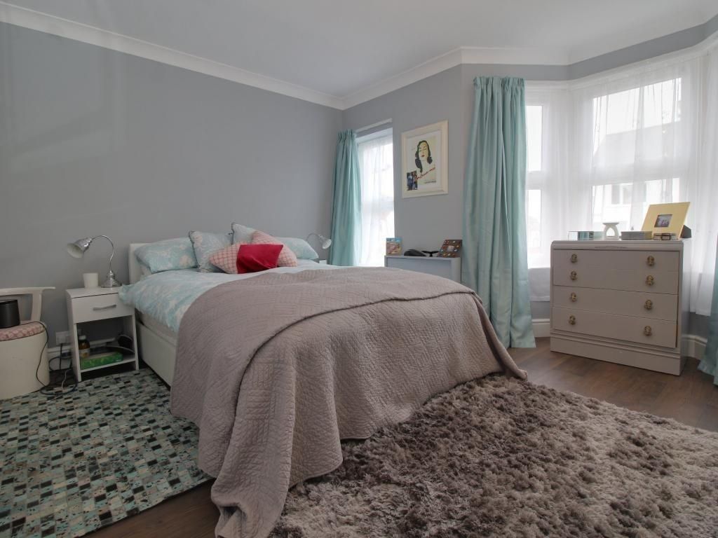 1 bed maisonette for sale in Highland Road, Aldershot GU12, £199,950