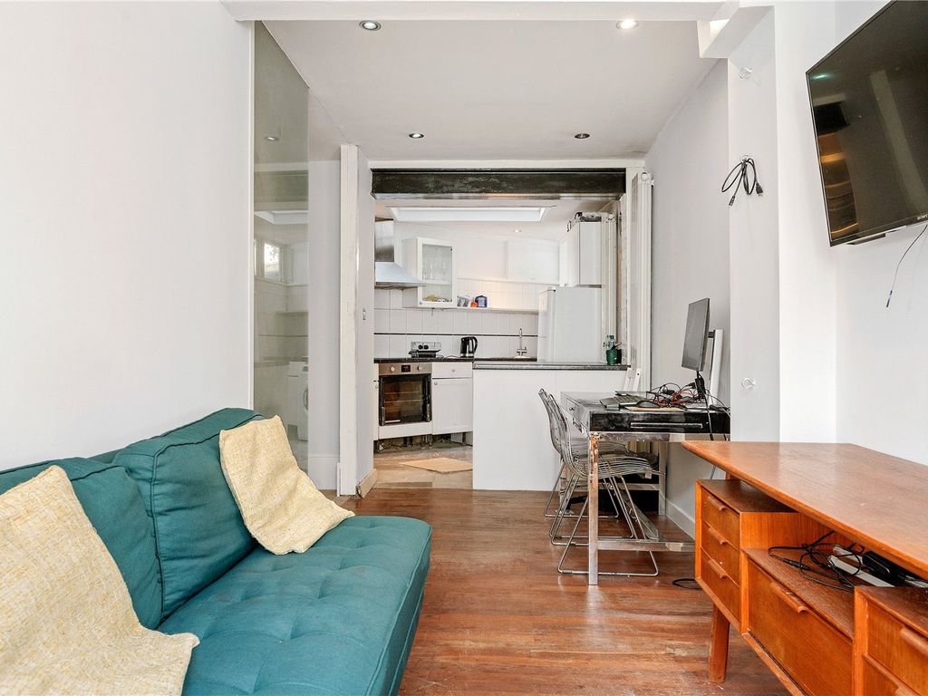 1 bed flat for sale in Lendal Terrace, Clapham, London SW4, £275,000