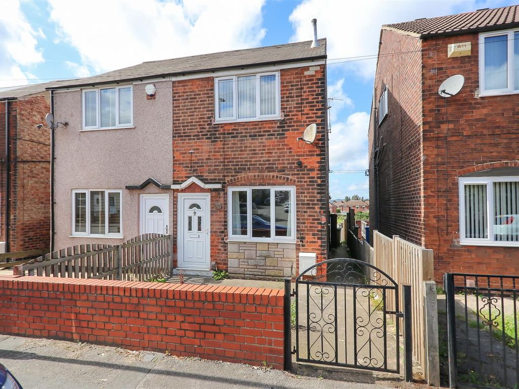 3 bed semi-detached house for sale in Coronation Road, Brimington, Chesterfield S43, £130,000