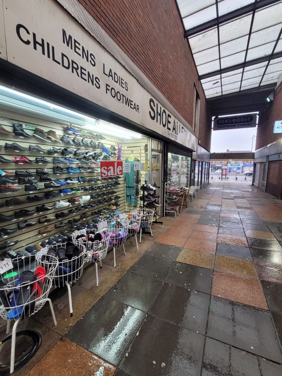 Retail premises for sale in Fox & Goose Shopping Centre, Birmingham B8, £20,000