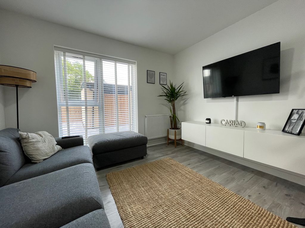 1 bed flat for sale in Rhodfa Ieuan, Capel Llanilltern, Cardiff CF5, £160,000