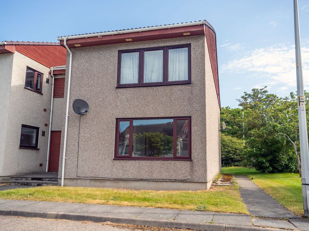 1 bed flat for sale in Hilton Court, Inverness IV2, £98,000