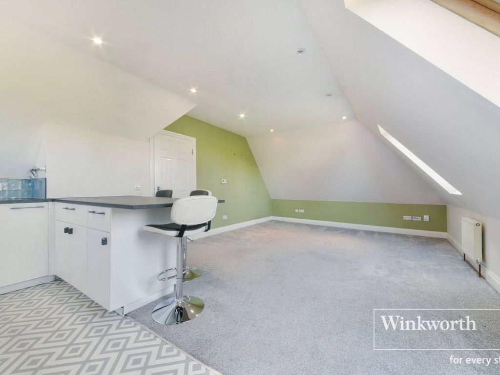 1 bed flat for sale in Langley Road, Beckenham BR3, £260,000