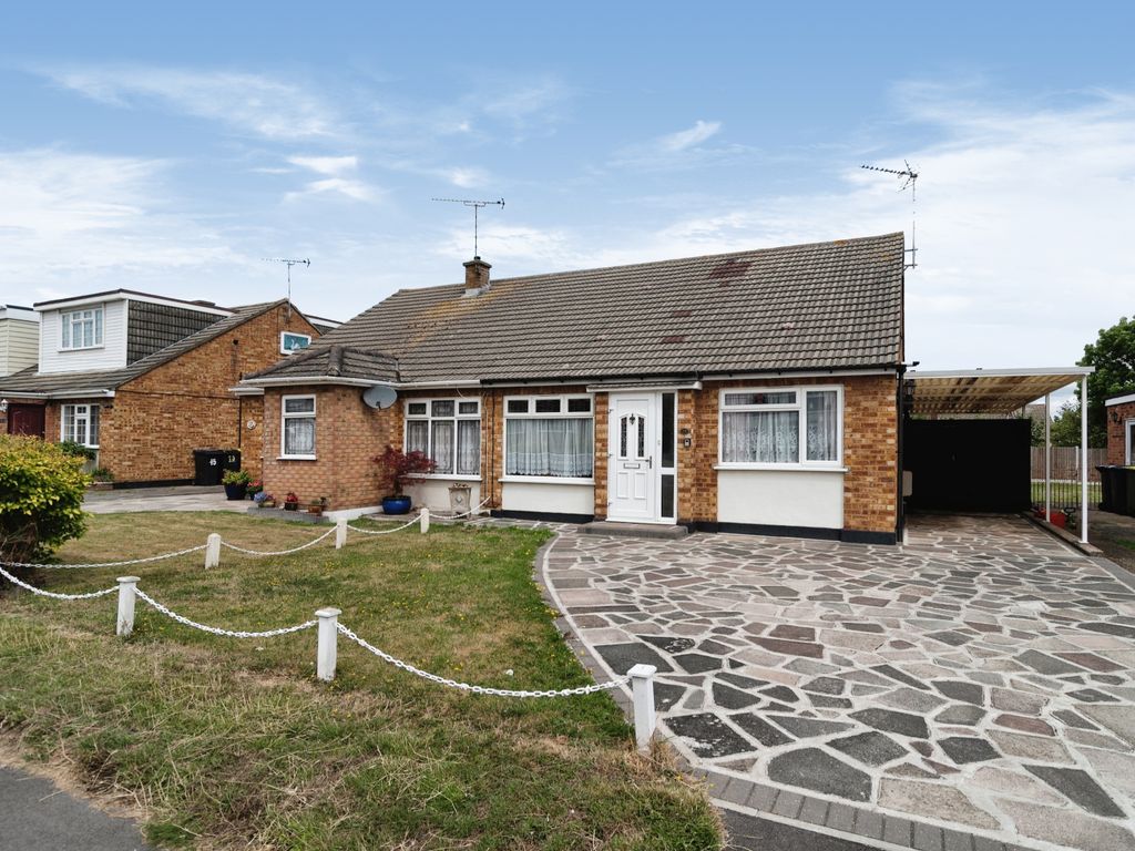 2 bed semi-detached bungalow for sale in Thorpedene Avenue, Hockley SS5, £300,000