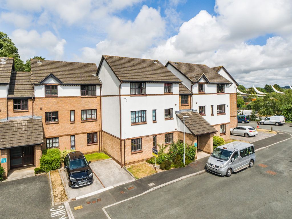 2 bed flat for sale in Crabtree Close, Plymouth, Devon PL3, £110,000