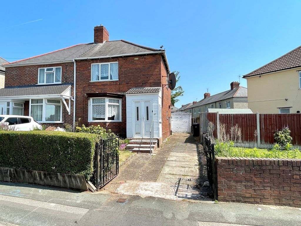 3 bed semi-detached house for sale in Emerson Road, The Scotlands, Wolverhampton WV10, £150,000