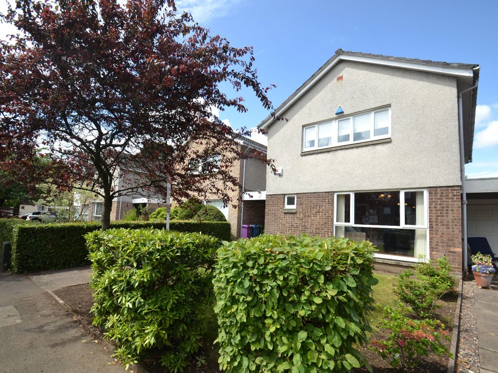 3 bed link-detached house for sale in Burnhead Road, Newlands G43, £320,000