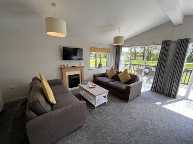 2 bed mobile/park home for sale in Angrove Country Park, Greystone Hills, Yorkshire TS9, £148,474