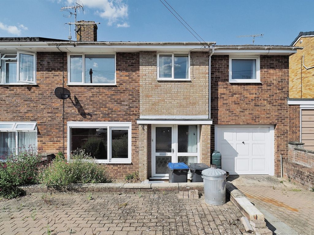 4 bed semi-detached house for sale in Twynham Close, Downton, Salisbury SP5, £250,000