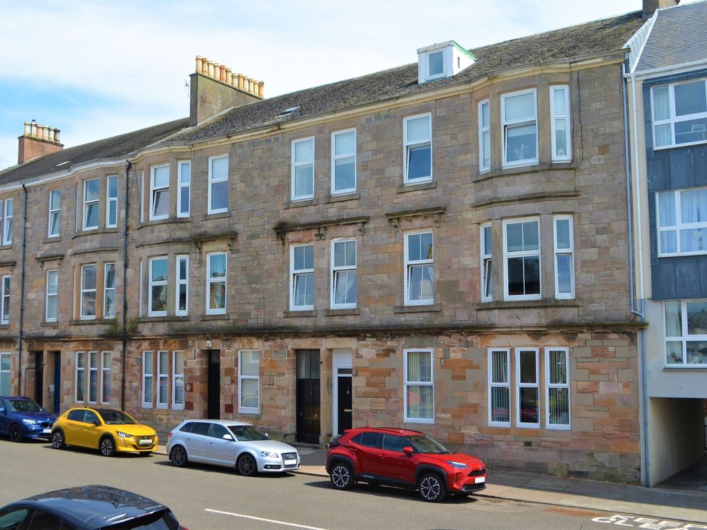3 bed flat for sale in William Street, Helensburgh, Argyll And Bute G84, £169,000
