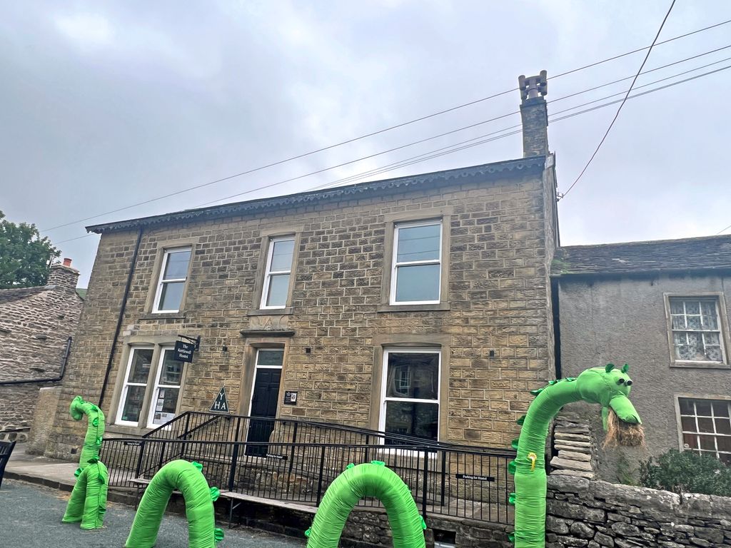 Hotel/guest house for sale in Westgate, Skipton BD23, £750,000