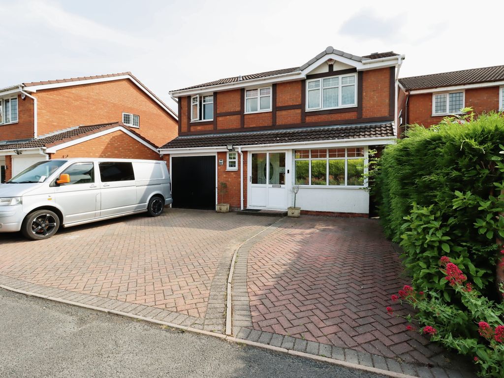 4 bed detached house for sale in Hartley Close, The Rock, Telford, Shropshire TF3, £319,995
